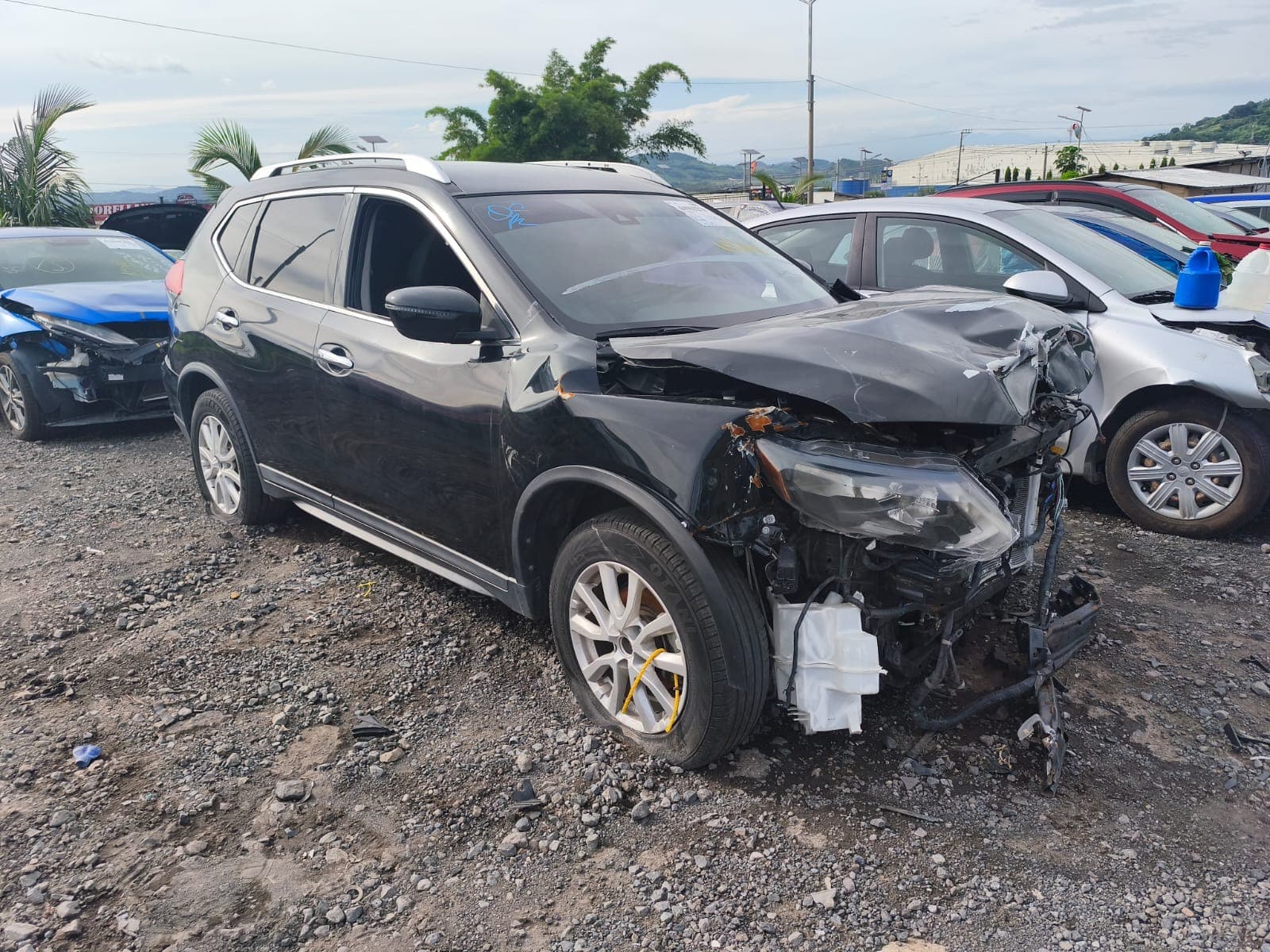 Nissan Rogue SV 2019, foto 3 de 9