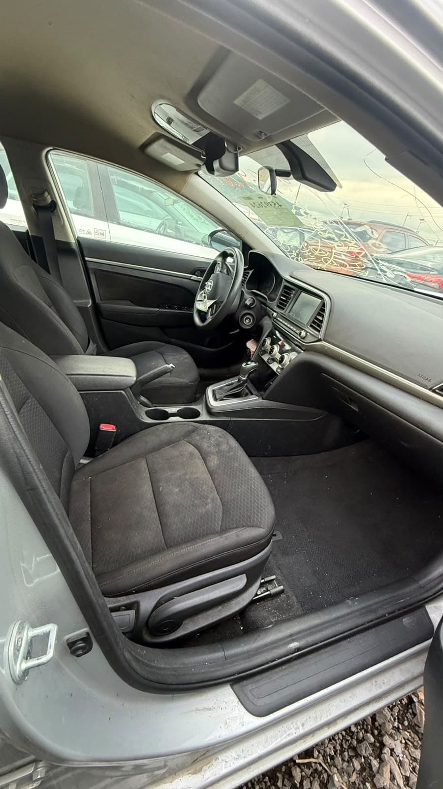 Hyundai Elantra SEL 2019, foto 8 de 9