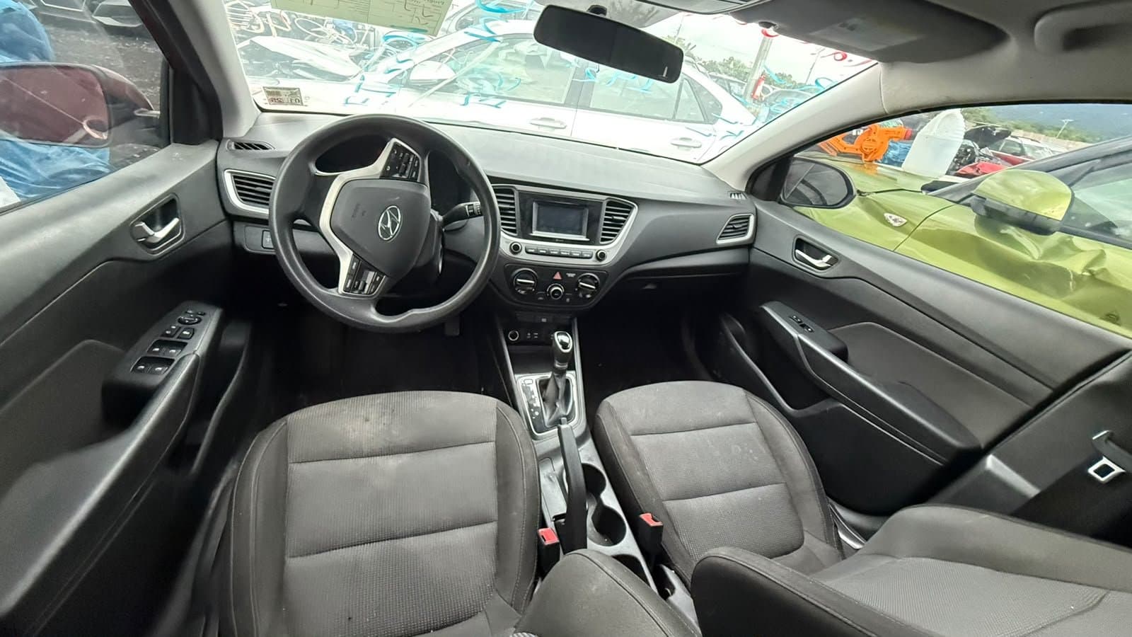 Hyundai Accent SE 2020, foto 5 de 8
