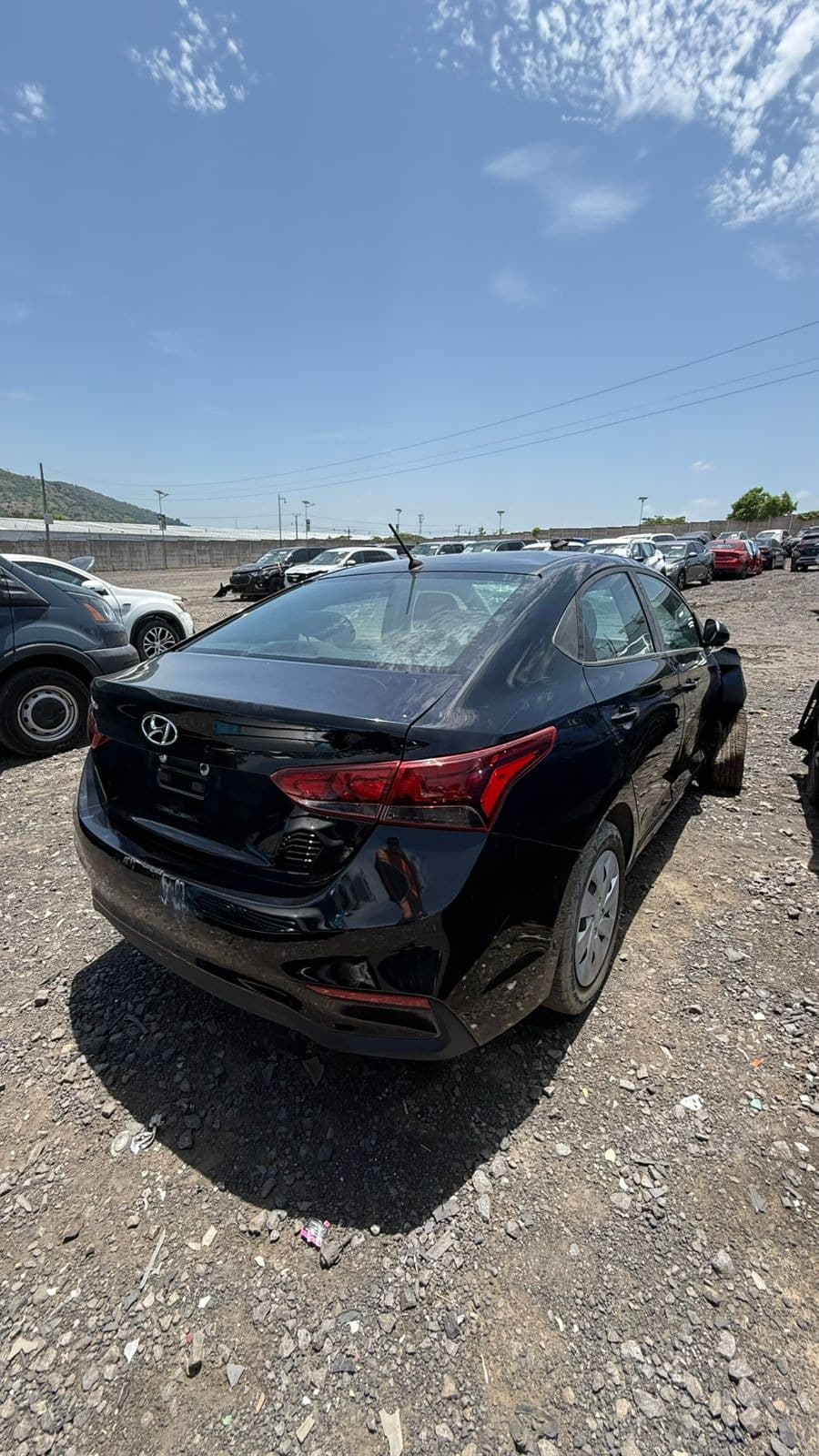 Hyundai Accent S 2022, foto 4 de 8
